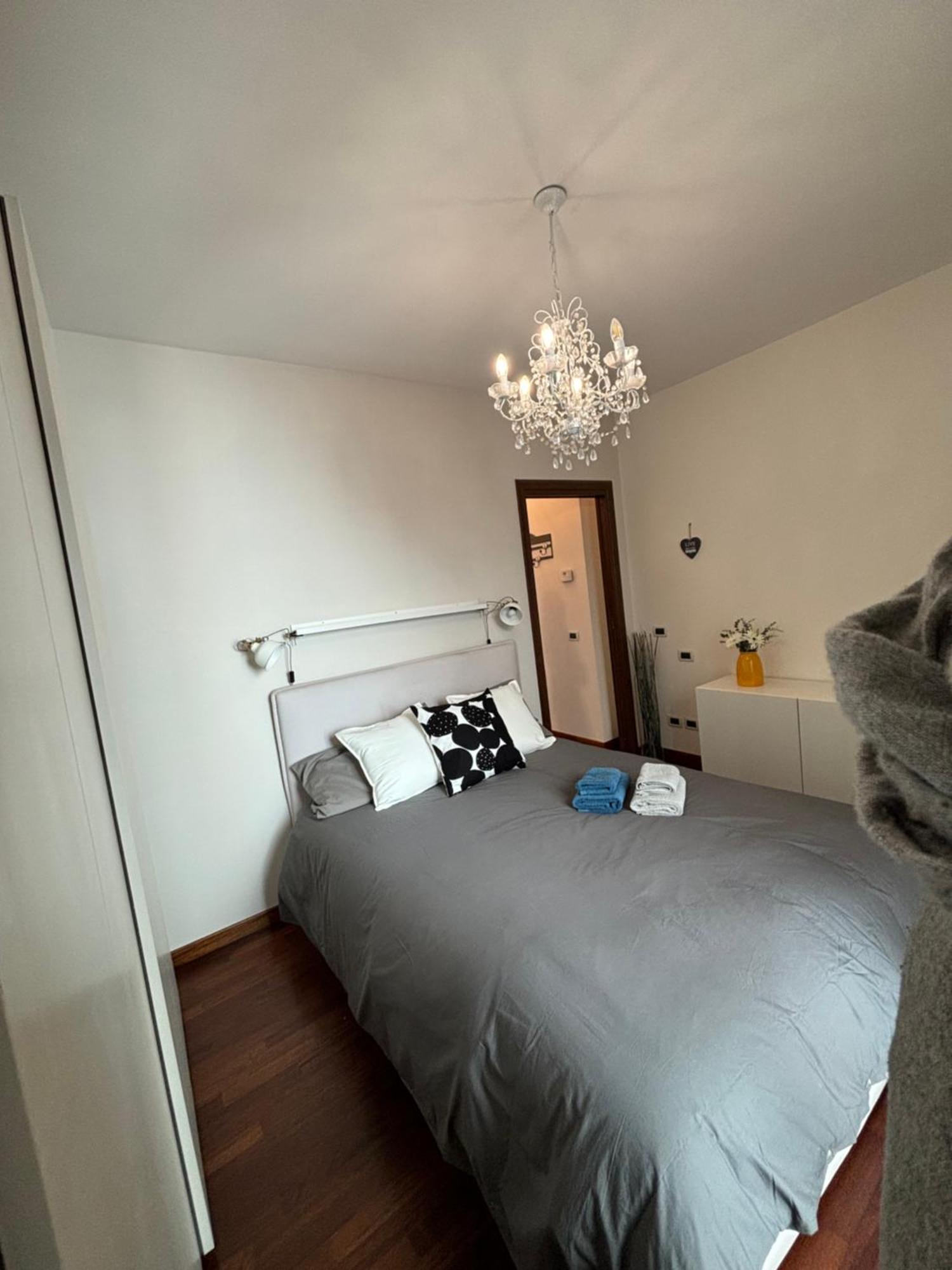 Michelangelo Apartment Пескара Екстер'єр фото